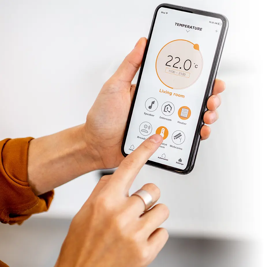 Installation de dispositifs intelligents, tel qu'un thermostat pour une maison intelligente à votre résidence de Lanaudière ou Laurentides