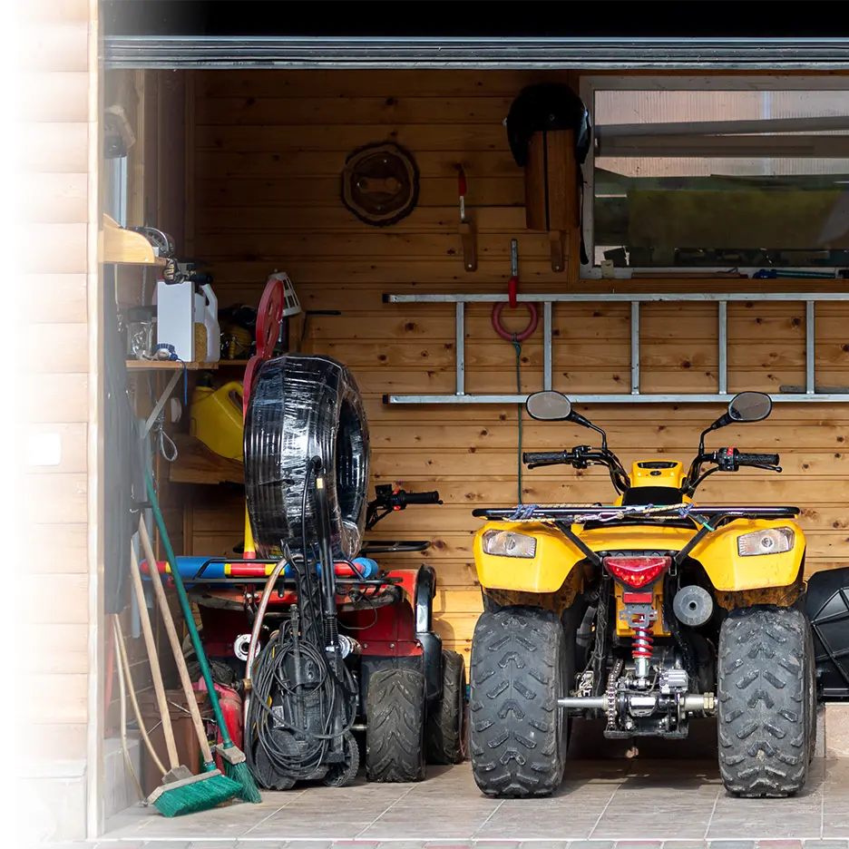 Contrôle d’accès à distance de votre garage via un contrôle domotique d’alarme maison intelligente à votre chalet résidentiel Lanaudière
