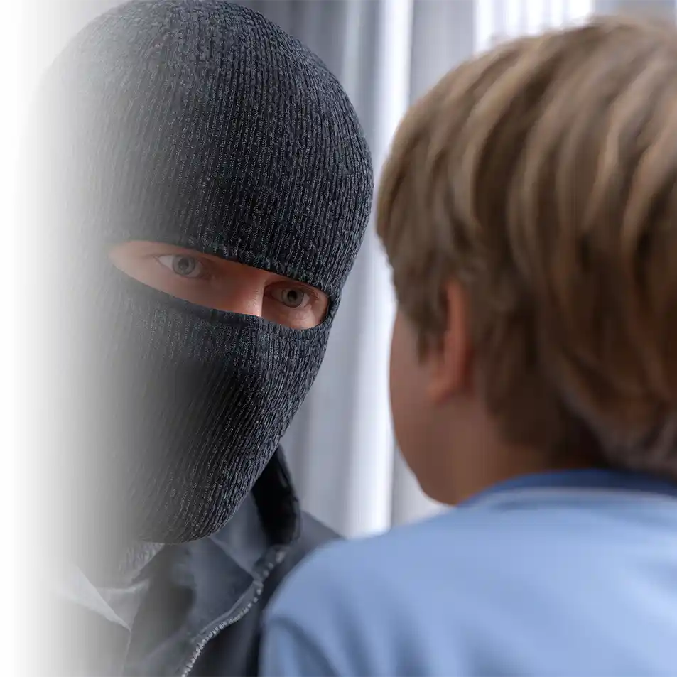 Système interactif de sécurité maison pour votre chalet à Lanaudière to protect your family from home invasions